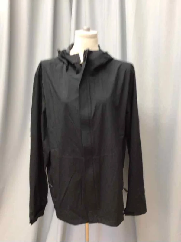 32 COOL SIZE MEDIUM Ladies JACKET