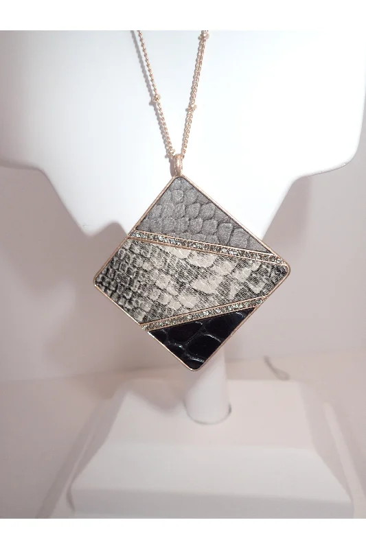 Emma Triangle Grey Snakeskin Necklace Set